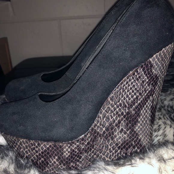 Wedge heels - Picture 2 of 3